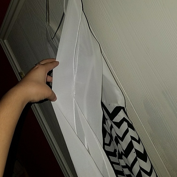 DRESSY ROMPER - Picture 4 of 5